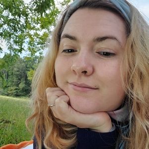 Meet your Posher, Alissa